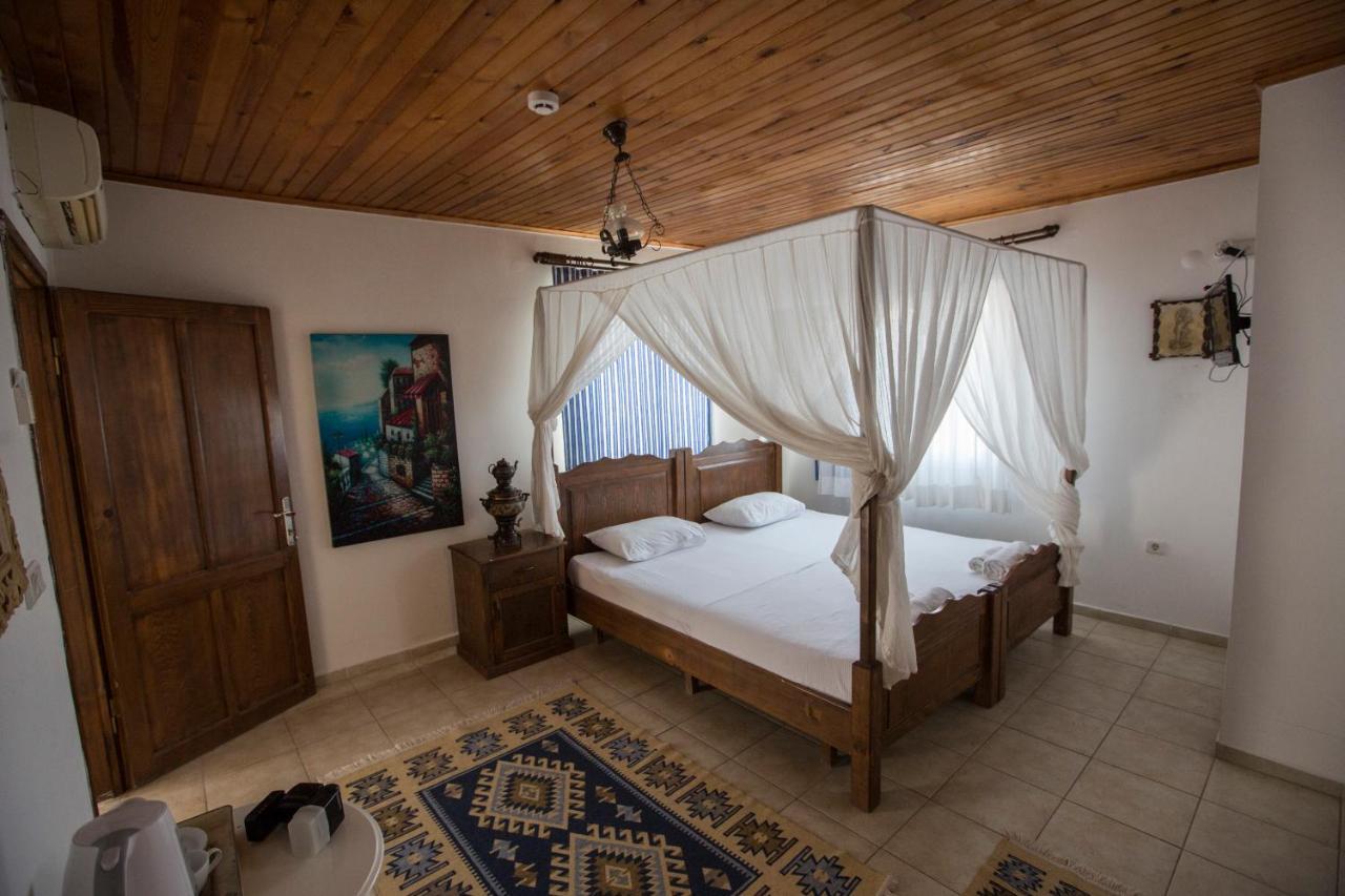 Ala Baykus Bed and Breakfast Alaçatı Buitenkant foto